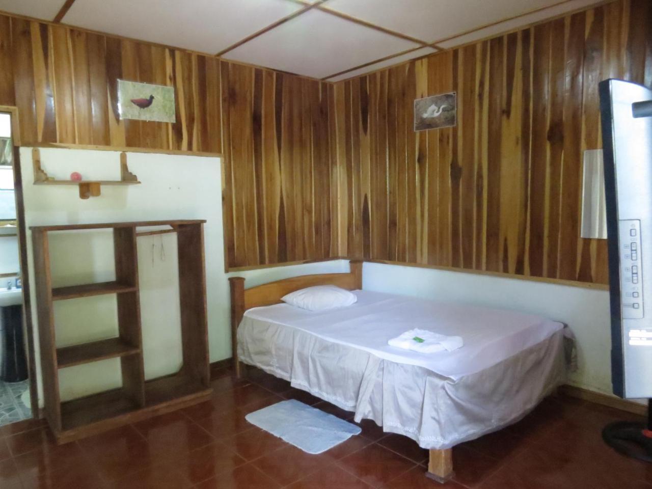 Poponjoche Lodge